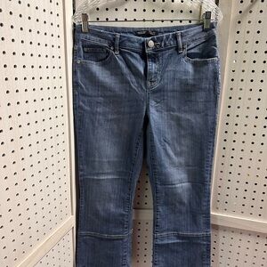 Vera Wang Jean Capris Size 6
